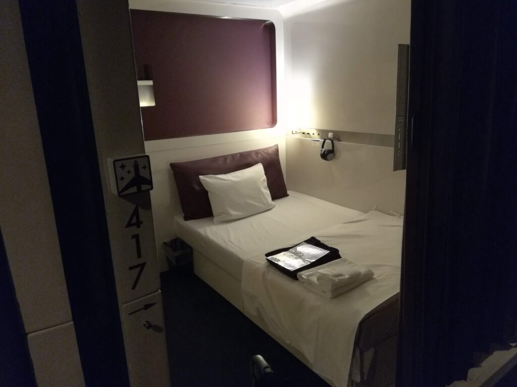Capsule hotel bedroom